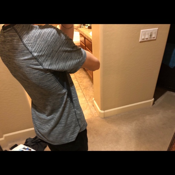 Russell Work Out Shirt - Picture 4 of 5